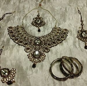Indian jewelry set